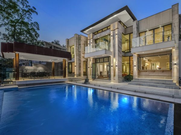 Indooroopily Residence 1